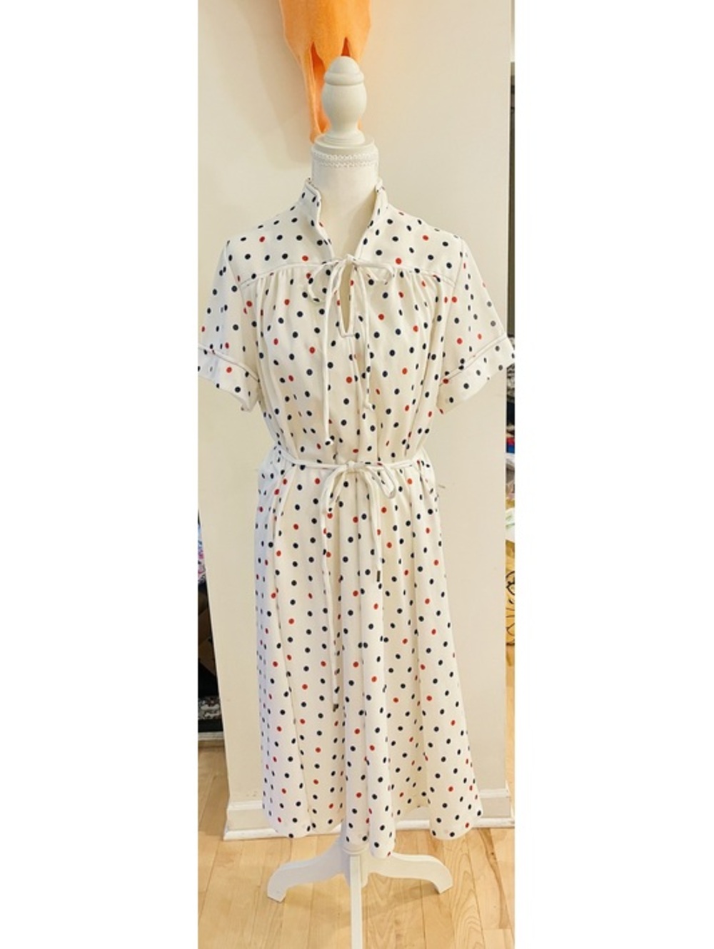 Vintage 1970s Montgomery Wards Confetti Style Polka Dots Dress.. 4th of July!!